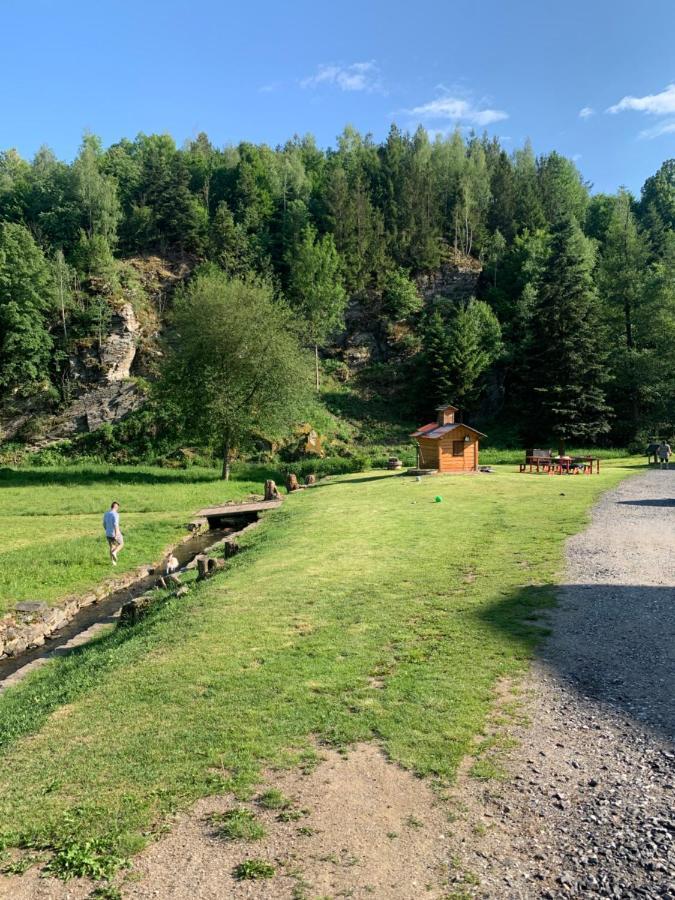 Villa Koberuv Mlyn à Vysocany Extérieur photo